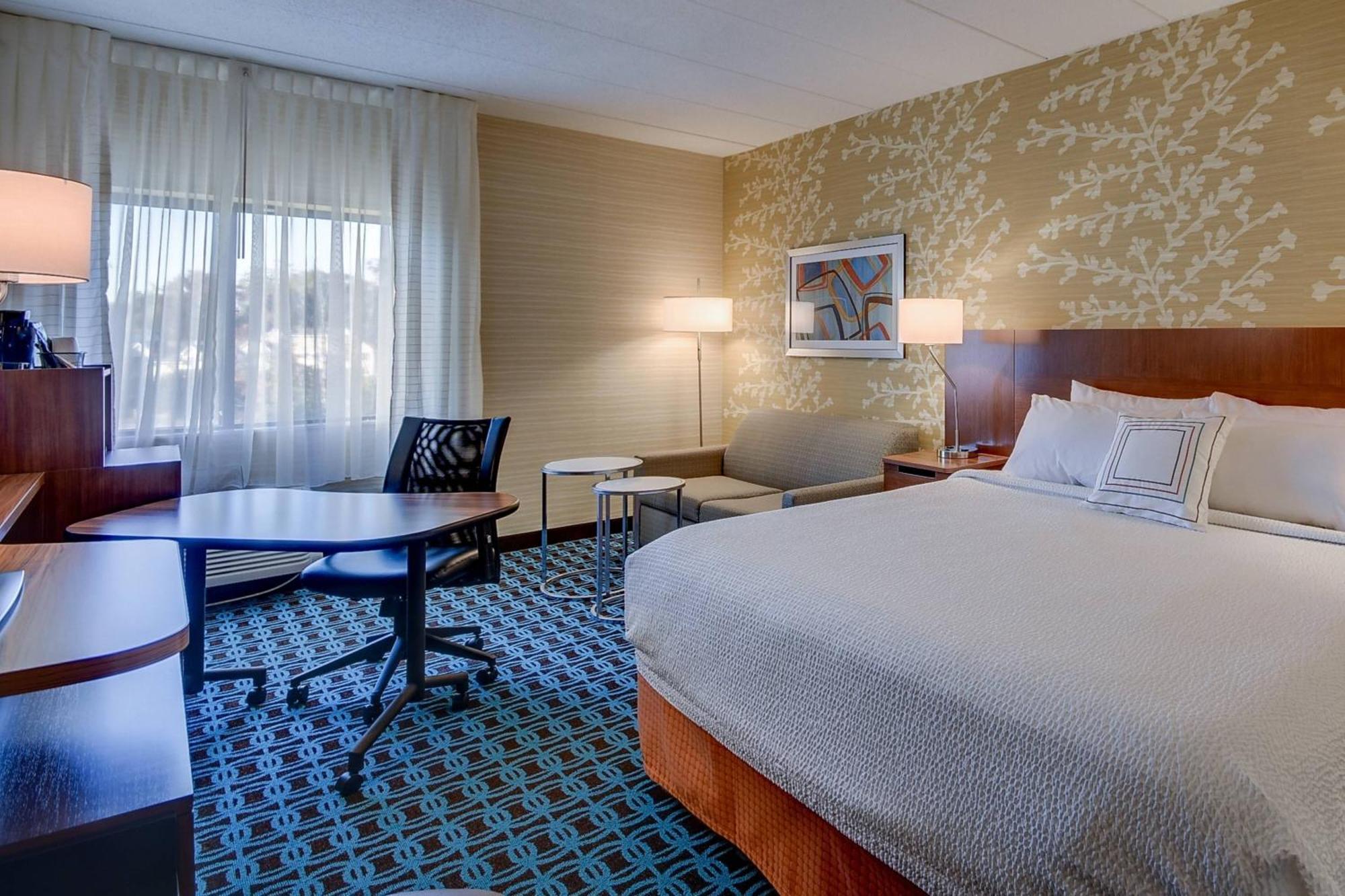 Fairfield Inn Portsmouth Seacoast Exterior photo