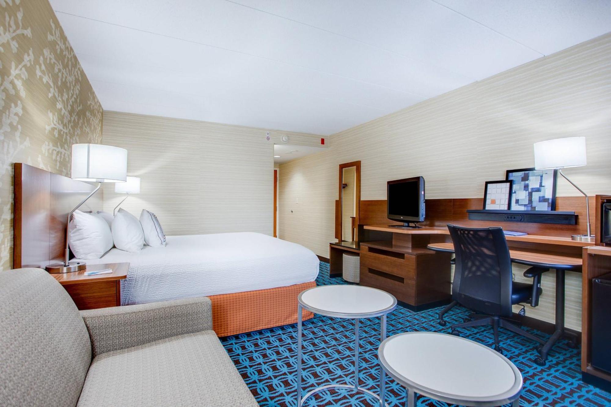 Fairfield Inn Portsmouth Seacoast Exterior photo