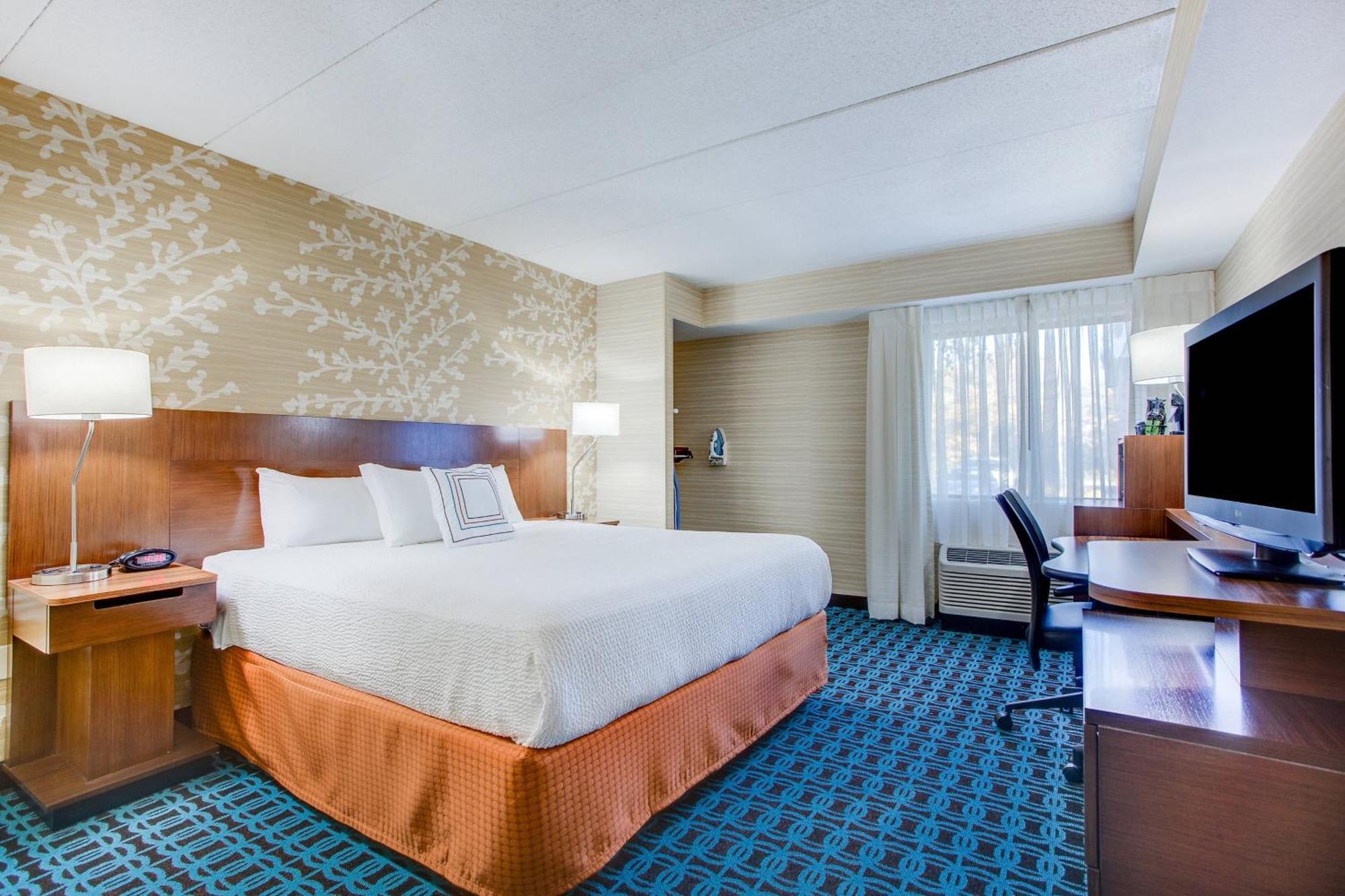 Fairfield Inn Portsmouth Seacoast Exterior photo